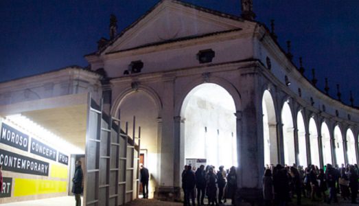 Alessandro Agudio, Namsal Siedlecki e Giulio Delvè, rispettivamente a Milano, New York e Londra. Negli showroom Moroso